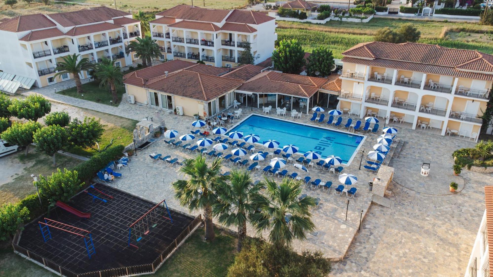 Village Inn Studios & Family Apartments ลากานาส ภายนอก รูปภาพ